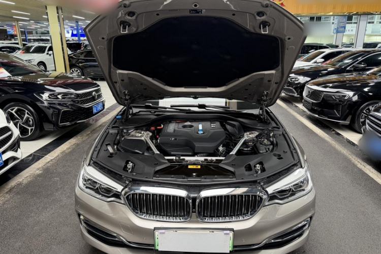 Used BMW 5 Series New Energy 2020 Mileage Upgrade Version 530Le Pioneer Edition Engine Bay