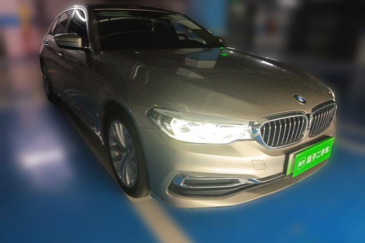 Used BMW 5 Series New Energy 2020 Mileage Upgrade Version 530Le Pioneer Edition Front Right 45 Deg