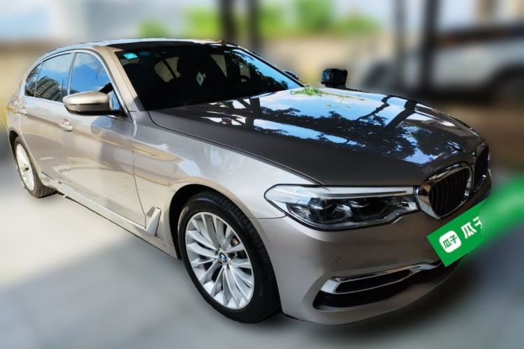 Used BMW 5 Series New Energy 2020 Mileage Upgrade Version 530Le Pioneer Edition Front Right 45 Deg