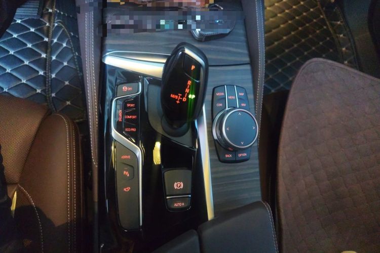 Used BMW 5 Series New Energy 2020 Mileage Upgrade Version 530Le Pioneer Edition Gear Lever