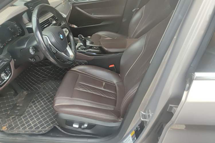 Used BMW 5 Series New Energy 2020 Mileage Upgrade Version 530Le Luxury Package Left Front Seat