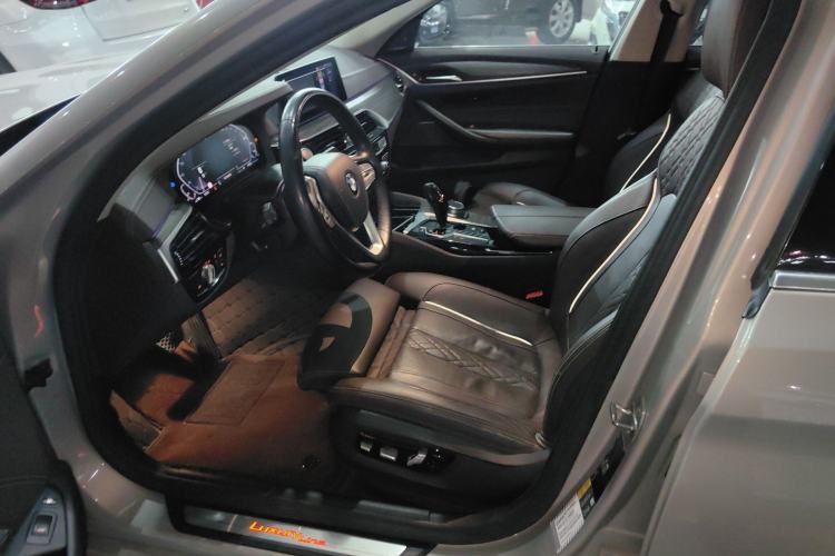 Used BMW 5 Series New Energy 2020 Mileage Upgrade Version 530Le Pioneer Edition Left Front Seat