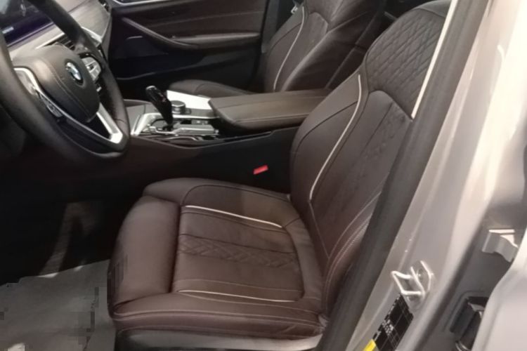 Used BMW 5 Series New Energy 2020 Mileage Upgrade Version 530Le Pioneer Edition Left Front Seat