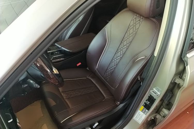 Used BMW 5 Series New Energy 2020 Mileage Upgrade Version 530Le Luxury Package Left Front Seat