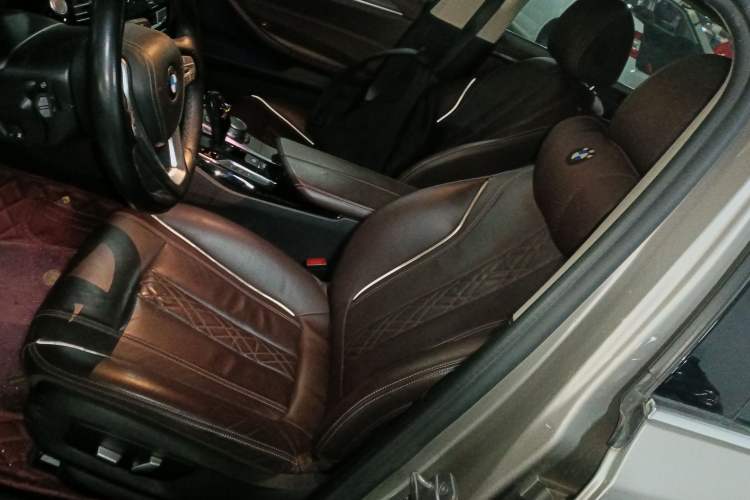 Used BMW 5 Series New Energy 2020 Mileage Upgrade Version 530Le Luxury Package Left Front Seat