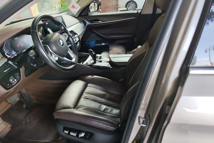 Used BMW 5 Series New Energy 2020 Mileage Upgrade Version 530Le Pioneer Edition Left Front Seat
