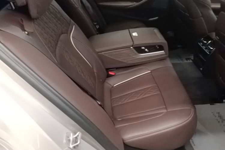Used BMW 5 Series New Energy 2020 Mileage Upgrade Version 530Le Pioneer Edition Left Rear Seat