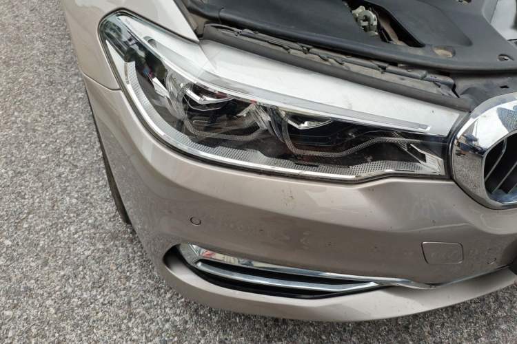 Used BMW 5 Series New Energy 2020 Mileage Upgrade Version 530Le Luxury Package Right Front Headlight