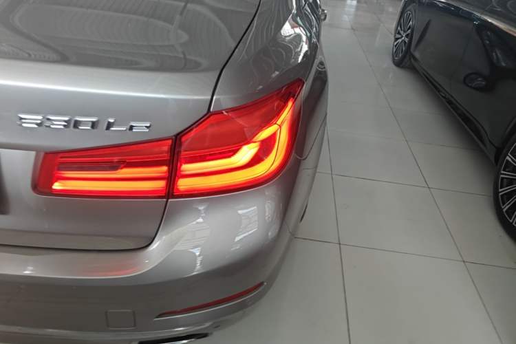 Used BMW 5 Series New Energy 2020 530Le Luxury Package Right Rear Taillight