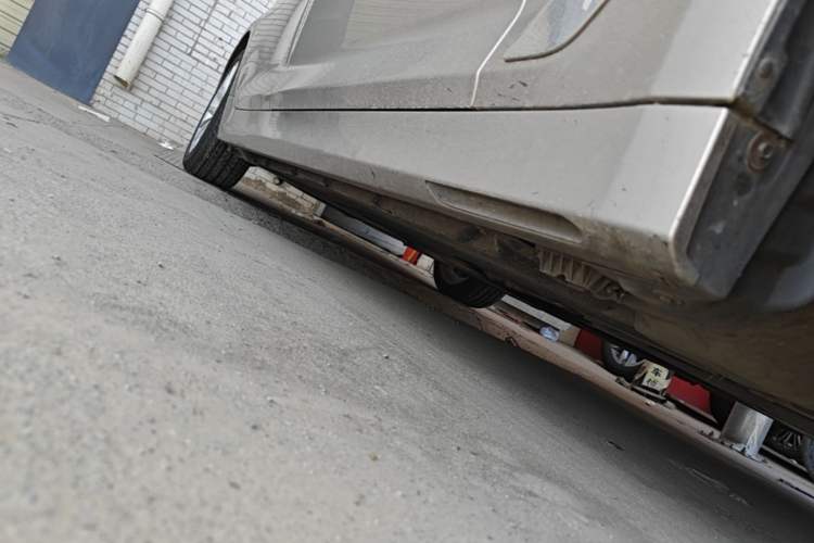 Used BMW 5 Series New Energy 2020 Mileage Upgrade Version 530Le Luxury Package Right Side Sill