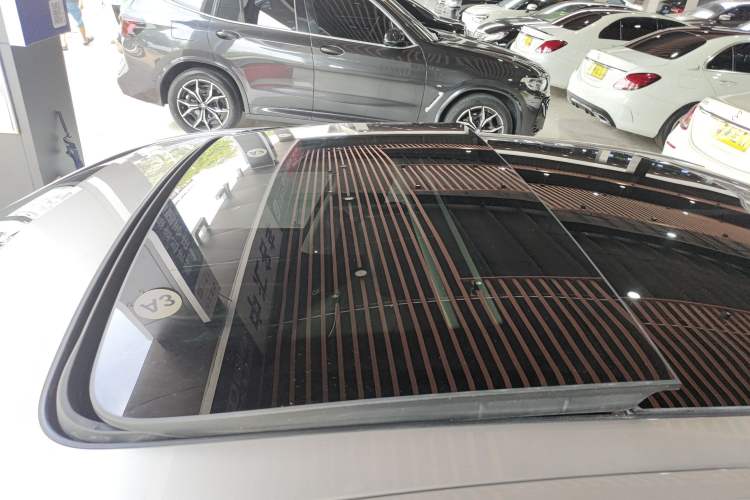 Used BMW 5 Series New Energy 2020 530Le Luxury Package Roof