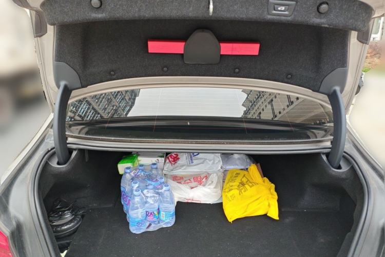 Used BMW 5 Series New Energy 2020 Mileage Upgrade Version 530Le Luxury Package Trunk