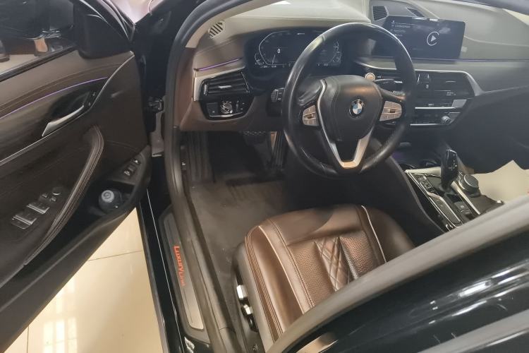 Used BMW 5 Series New Energy 2020 Mileage Upgrade Version 530Le Luxury Package Driver Seat