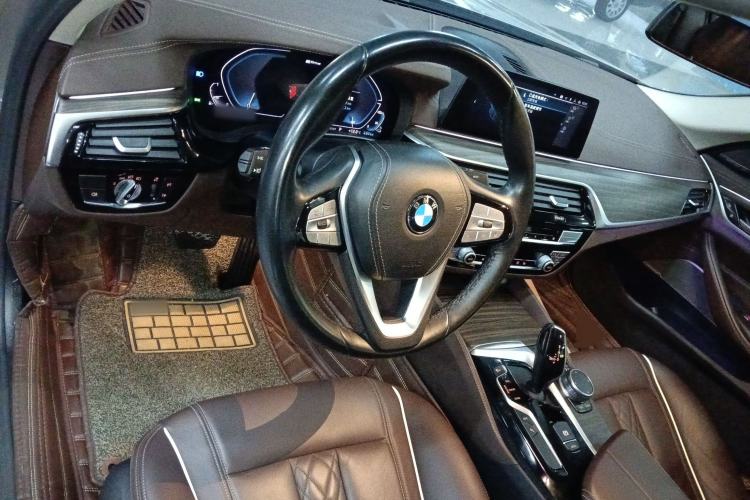 Used BMW 5 Series New Energy 2020 Mileage Upgrade Version 530Le Luxury Package Center Console