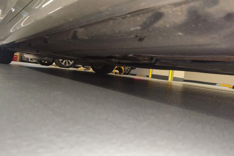 Used BMW 5 Series New Energy 2020 530Le Luxury Package Chassis Front Right