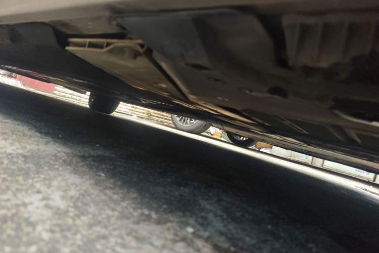 Used BMW 5 Series New Energy 2020 530Le Luxury Package Chassis Rear Left