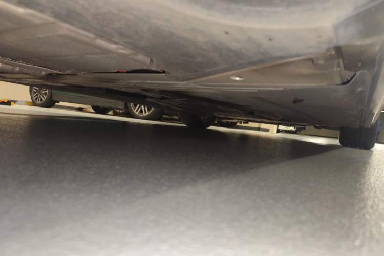 Used BMW 5 Series New Energy 2020 530Le Luxury Package Chassis Rear Right