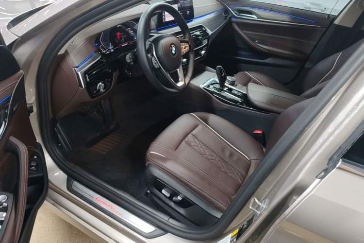 Used BMW 5 Series New Energy 2020 Mileage Upgrade Version 530Le Luxury Package Driver Seat