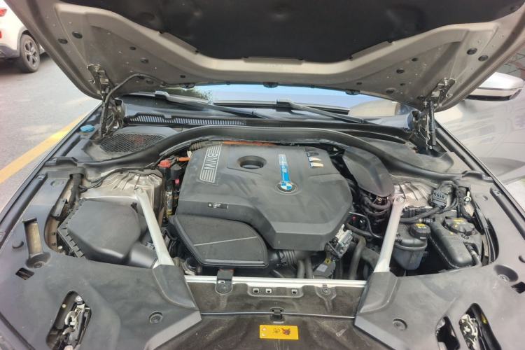 Used BMW 5 Series New Energy 2020 530Le Luxury Package Engine Bay