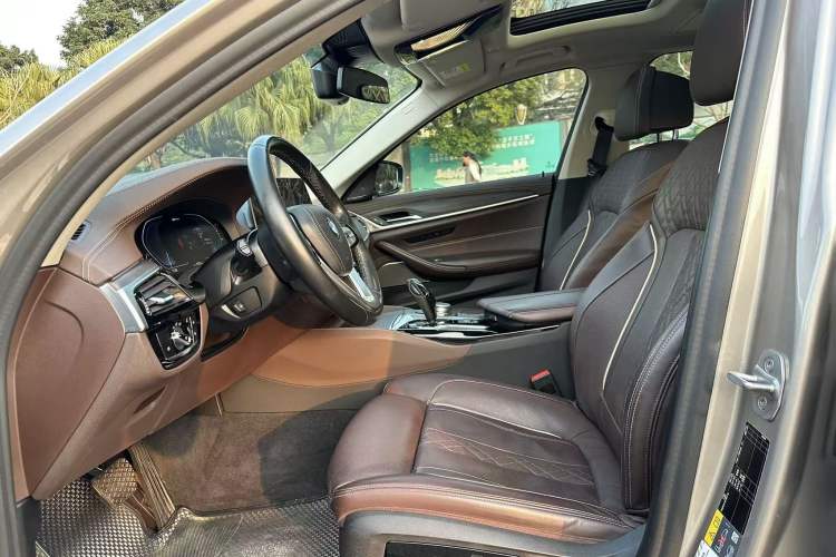 Used BMW 5 Series New Energy 2020 Mileage Upgrade Version 530Le Pioneer Edition Interior 4
