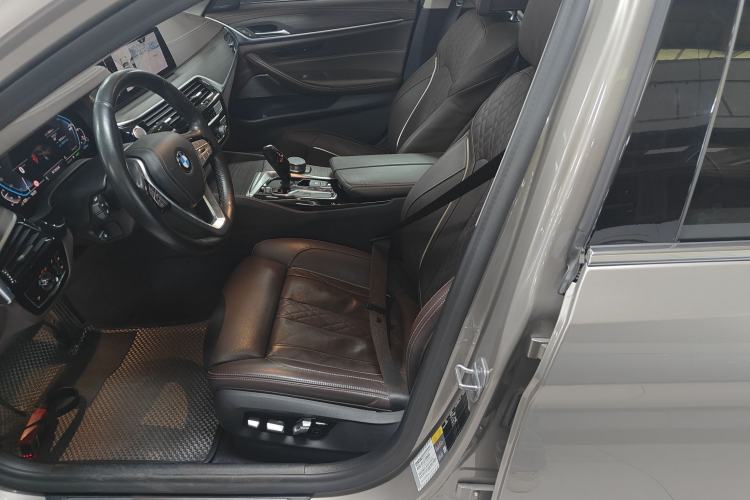 Used BMW 5 Series New Energy 2020 Mileage Upgrade Version 530Le Pioneer Edition Left Front Seat
