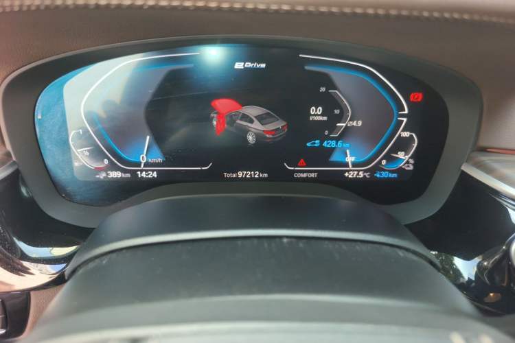 Used BMW 5 Series New Energy 2020 530Le Luxury Package Odometer Close Up