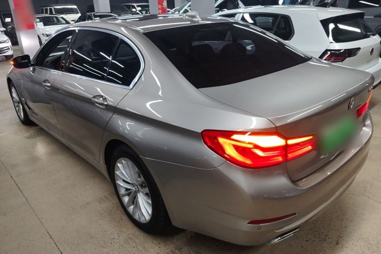 Used BMW 5 Series New Energy 2020 Mileage Upgrade Version 530Le Luxury Package Rear Left 45 Deg