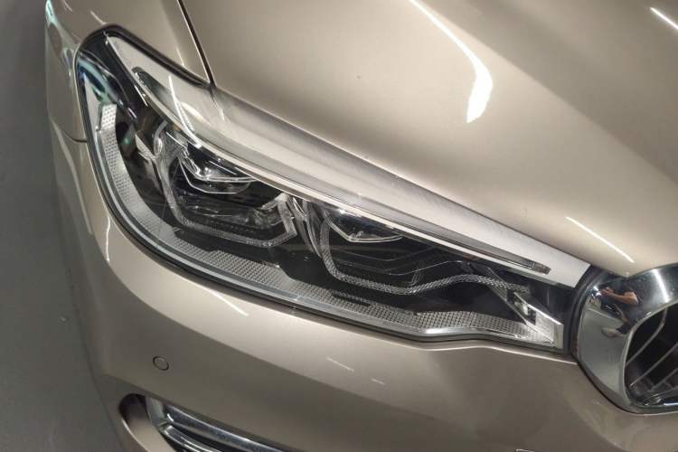 Used BMW 5 Series New Energy 2020 530Le Luxury Package Right Front Headlight