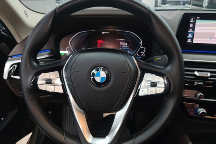 Used BMW 5 Series New Energy 2020 Mileage Upgrade Version 530Le Luxury Package Steering Wheel