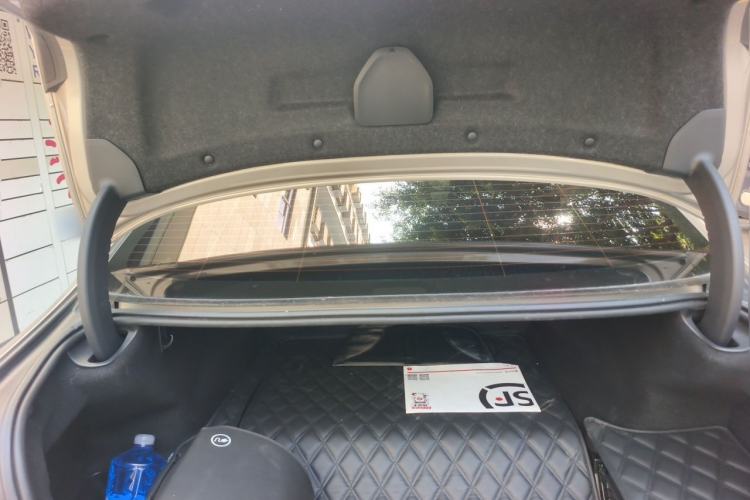 Used BMW 5 Series New Energy 2020 530Le Luxury Package Trunk