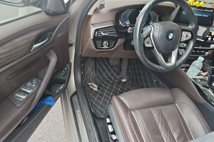 Used BMW 5 Series New Energy 2020 530Le Pioneer Edition Driver Seat