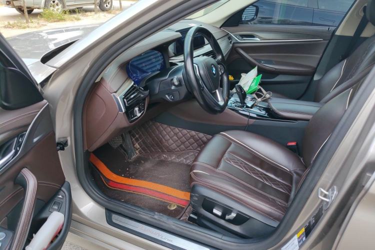 Used BMW 5 Series New Energy 2020 Mileage Upgrade Version 530Le Luxury Package Driver Seat