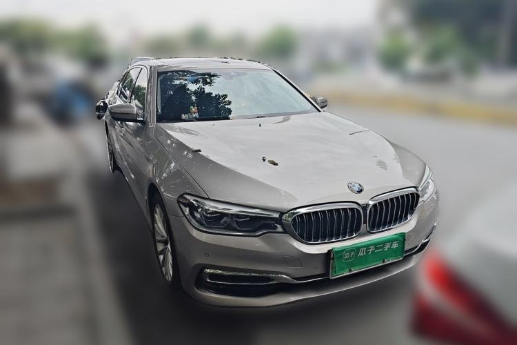 Used BMW 5 Series New Energy 2020 530Le Pioneer Edition Front Right 45 Deg