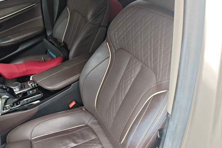 Used BMW 5 Series New Energy 2020 530Le Pioneer Edition Left Front Seat