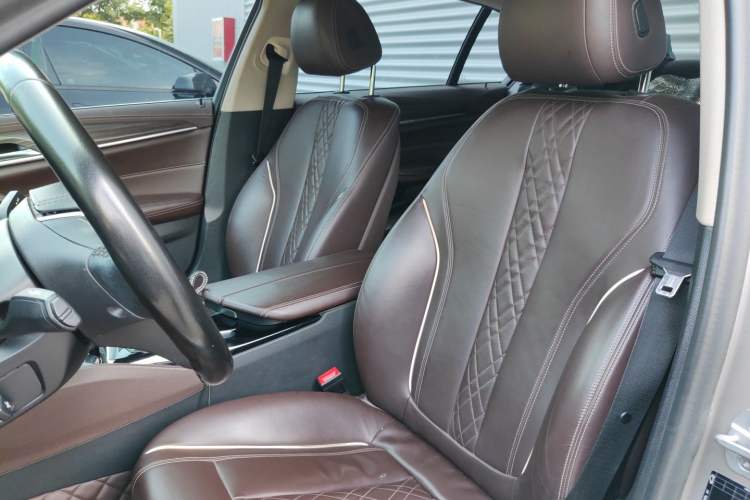 Used BMW 5 Series New Energy 2020 Mileage Upgrade Version 530Le Luxury Package Left Front Seat