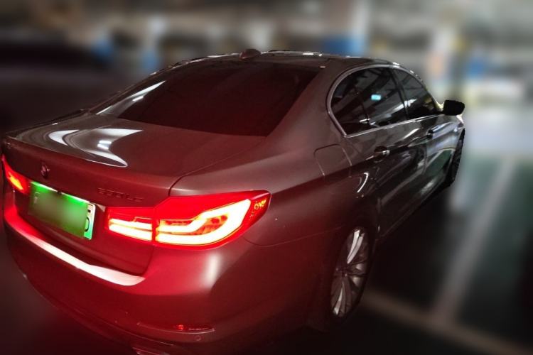 Used BMW 5 Series New Energy 2020 Mileage Upgrade Version 530Le Luxury Package Rear Right 45 Deg