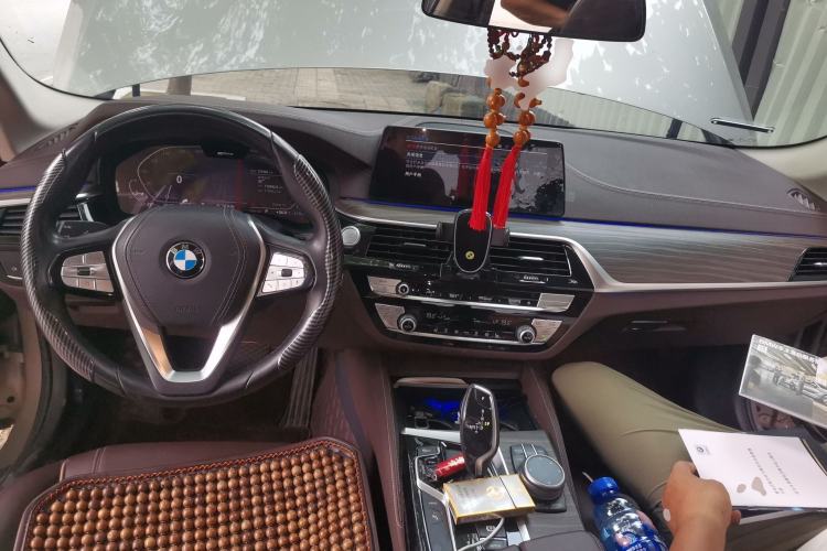 Used BMW 5 Series New Energy 2020 Mileage Upgrade Version 530Le Luxury Package Center Console