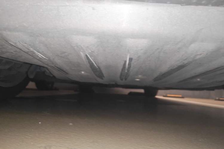Used BMW 5 Series New Energy 2020 530Le Pioneer Edition Chassis Front