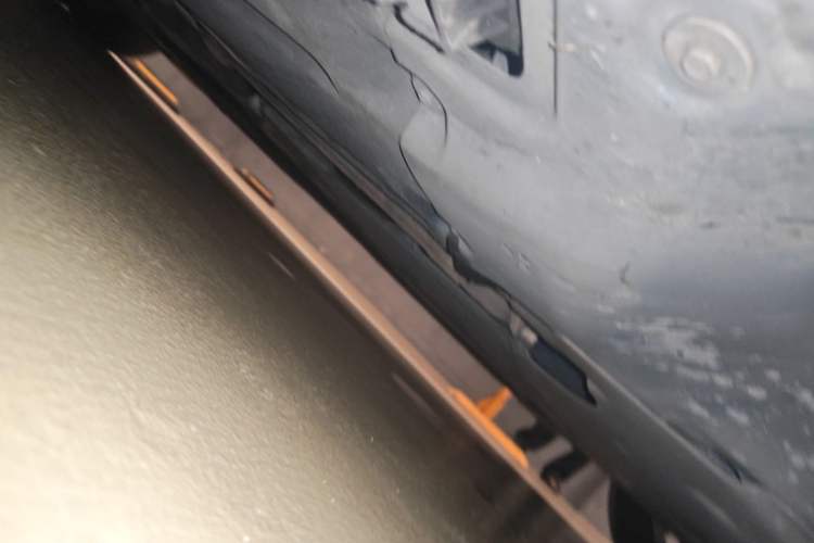 Used BMW 5 Series New Energy 2020 530Le Pioneer Edition Chassis Front Right