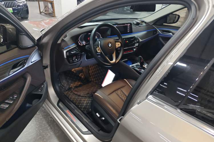 Used BMW 5 Series New Energy 2020 530Le Luxury Package Driver Seat
