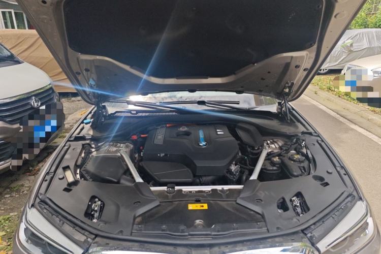 Used BMW 5 Series New Energy 2020 Mileage Upgrade Version 530Le Luxury Package Engine Bay