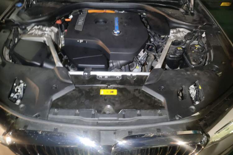 Used BMW 5 Series New Energy 2020 Mileage Upgrade Version 530Le Luxury Package Engine Bay