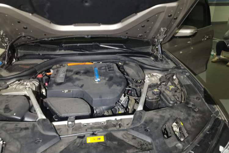 Used BMW 5 Series New Energy 2020 Mileage Upgrade Version 530Le Luxury Package Engine Bay Left