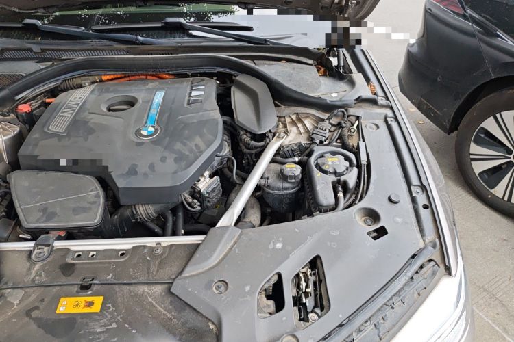 Used BMW 5 Series New Energy 2020 530Le Luxury Package Engine Bay Left