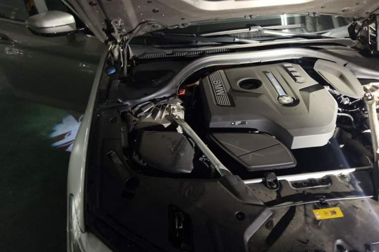 Used BMW 5 Series New Energy 2020 530Le Luxury Package Engine Bay Right