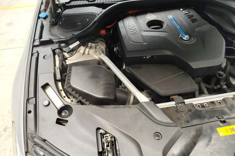 Used BMW 5 Series New Energy 2020 Mileage Upgrade Version 530Le Luxury Package Engine Bay Right
