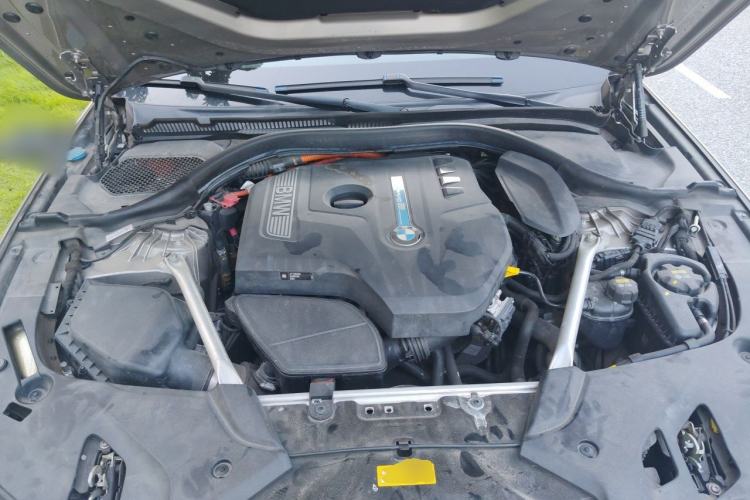 Used BMW 5 Series New Energy 2020 Mileage Upgrade Version 530Le Pioneer Edition Engine Bay