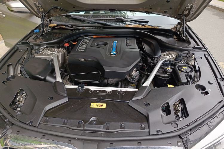 Used BMW 5 Series New Energy 2020 Mileage Upgrade Version 530Le Luxury Package Engine Bay