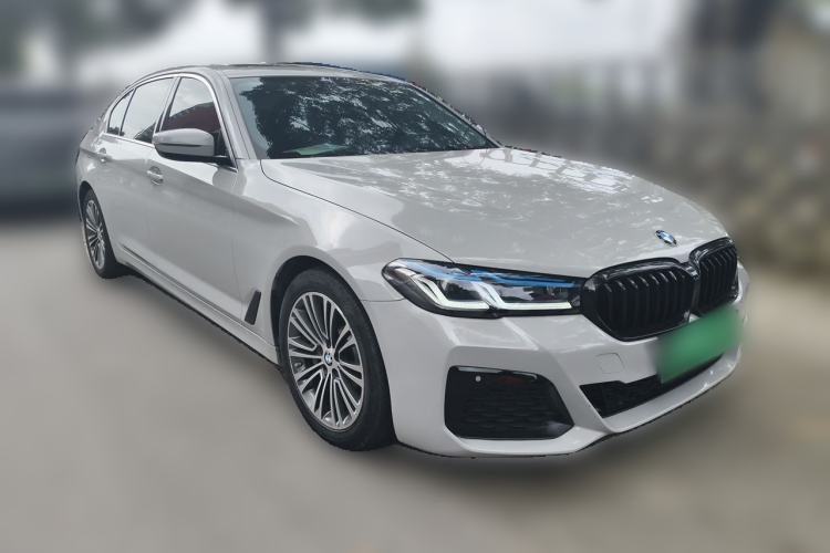Used BMW 5 Series New Energy 2020 Mileage Upgrade Version 530Le Luxury Package Front Right 45 Deg