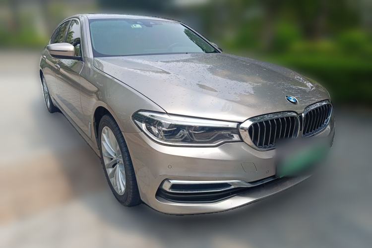 Used BMW 5 Series New Energy 2020 530Le Luxury Package Front Right 45 Deg